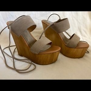 Steve Madden Beach Bar Wedge - Taupe